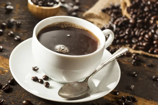 Bebida de café preta caseira quente — Fotografia de Stock