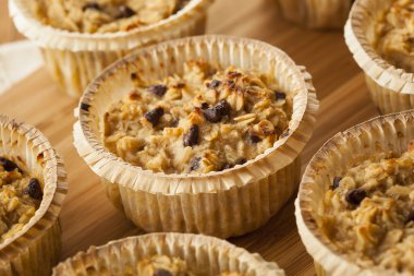 ev yapımı kahvaltı yulaf ezmesi muffins