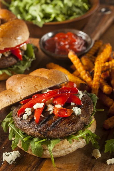 Burger végétarien sain aux champignons Portobello — Photo