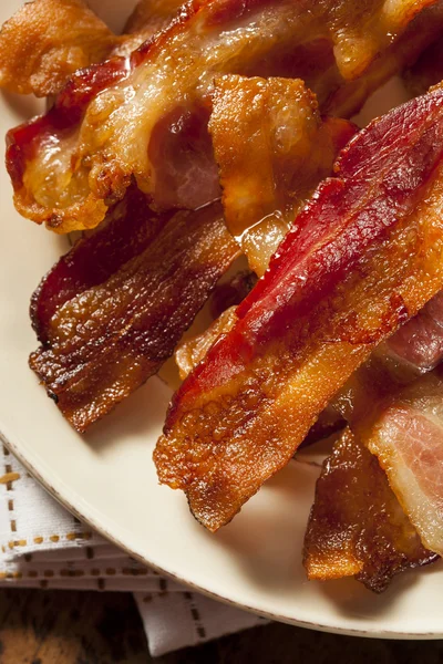 Knaperstekt organiska ohälsosamma bacon — Stockfoto