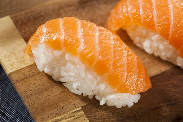 Sağlıklı Japon Nigiri suşi — Stok fotoğraf