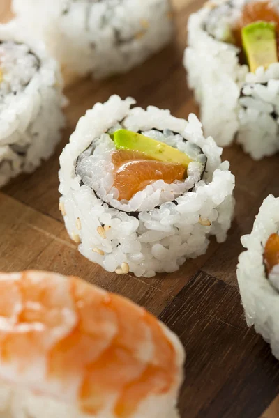 Zdrowe maki łosoś japoński sushi — Zdjęcie stockowe