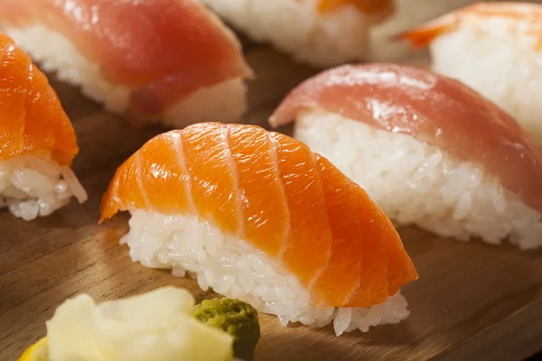 Healthy Japanese Nigiri Sushi — Stock Photo, Image