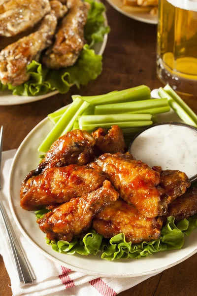 Ali di pollo di bufalo alla griglia — Foto Stock