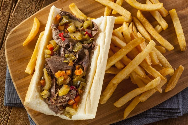 Sándwich de carne italiana abundante — Foto de Stock