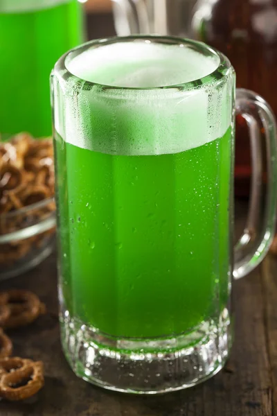 聖パトリックの日のための緑色のビール — ストック写真