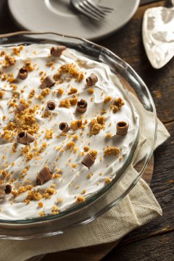 ev yapımı çikolata kremalı pasta