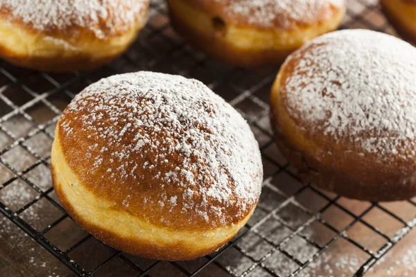 홈메이드 라즈베리 폴란드어 paczki 도넛 — 스톡 사진