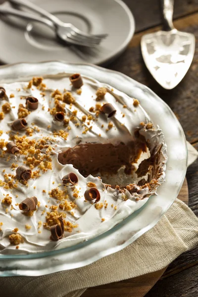 Zelfgemaakte chocolade crème taart — Stockfoto