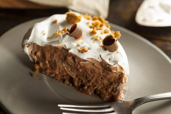 Zelfgemaakte chocolade crème taart — Stockfoto