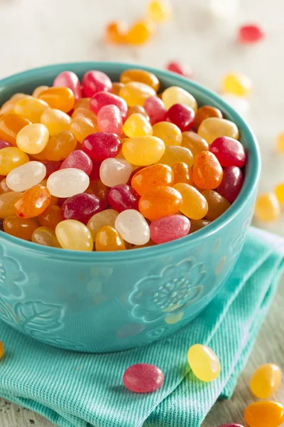 Разноцветные конфеты из фасоли — стоковое фото