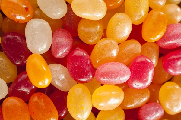 Разноцветные конфеты из фасоли — стоковое фото