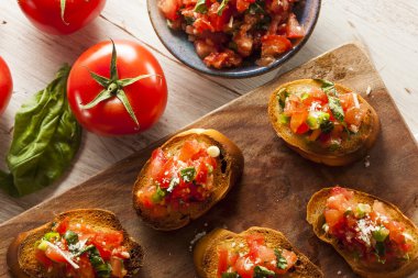 ev yapımı İtalyan bruschetta meze