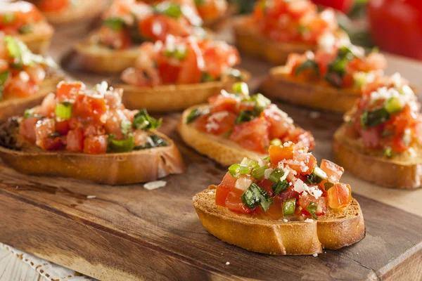 Ev yapımı İtalyan bruschetta meze — Stok fotoğraf