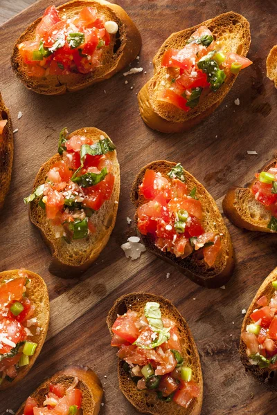 Ev yapımı İtalyan bruschetta meze — Stok fotoğraf