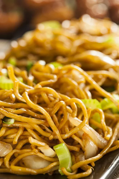 Asiatiska chow mein nudlar — Stockfoto