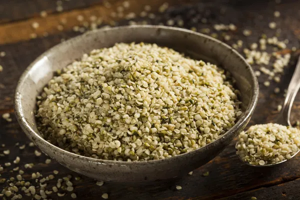 Organic Hulled Hemp Seeds — Stock Photo, Image