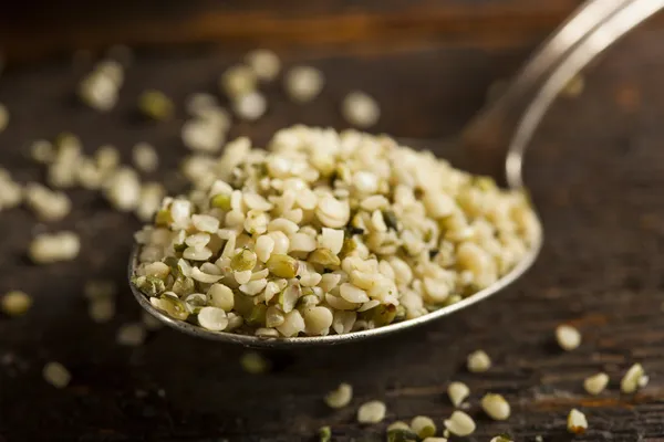 Organic Hulled Hemp Seeds — Stock Photo, Image