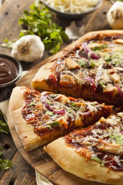 ev yapımı Barbekü tavuk pizza