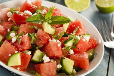 sağlıklı organik karpuz salata