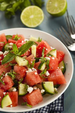sağlıklı organik karpuz salata