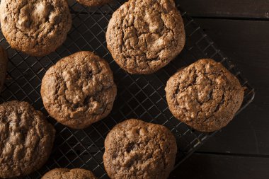 ev yapımı çift çikolatalı kurabiye