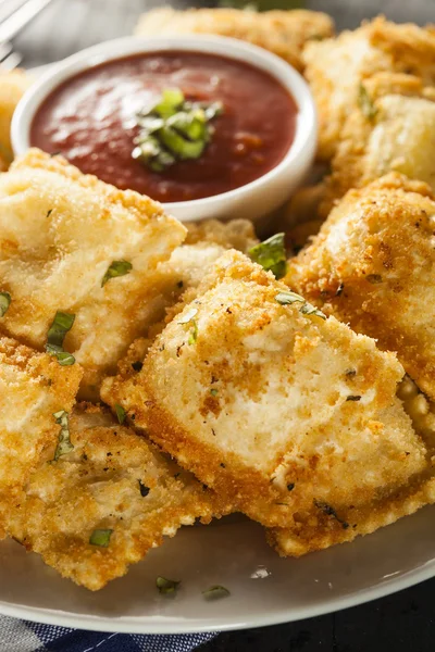 Homemade Fried Ravioli with Marinara Sauce — Stock Photo, Image