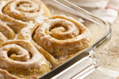 ev yapımı tarçın rulo yapışkan buns