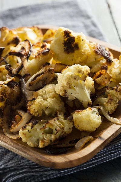 Coliflor orgánica blanca asada — Foto de Stock