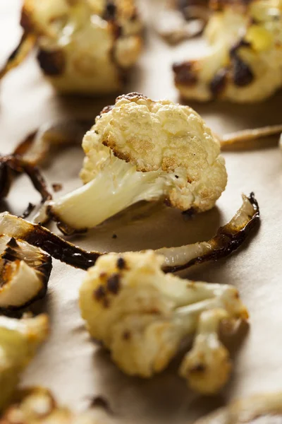 Roasted White Organic Cauliflower — Stock Photo, Image