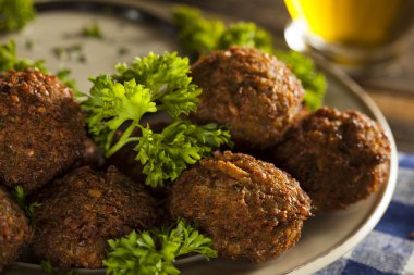sağlıklı vejetaryen falafel topları
