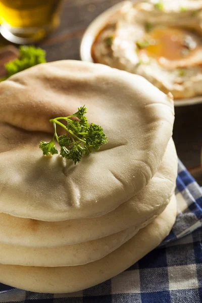 Домашний органический хлеб Пита — стоковое фото