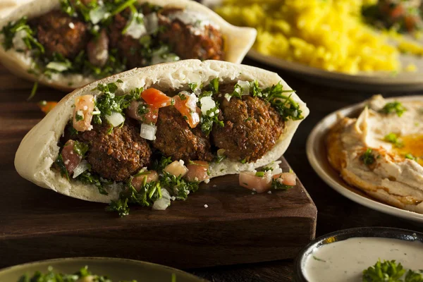 Zdrowe wegetariańskie falafel pita — Zdjęcie stockowe