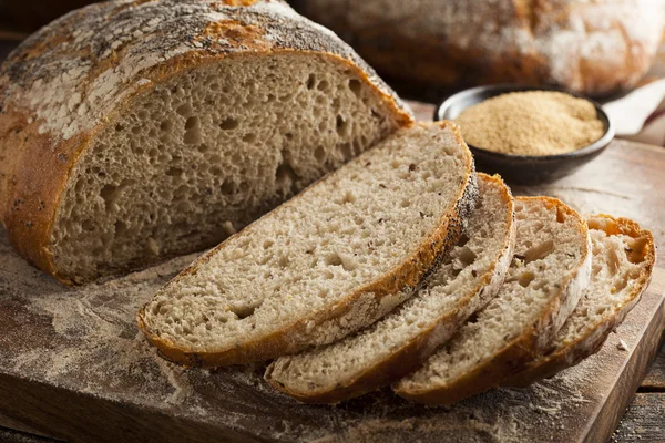 Pane di grano antico fatto in casa biologico — Foto Stock