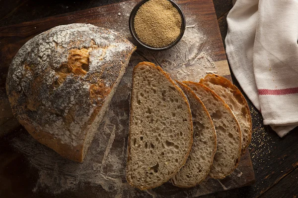 Organic Homemade Ancient Grain Bread — Stock Photo, Image