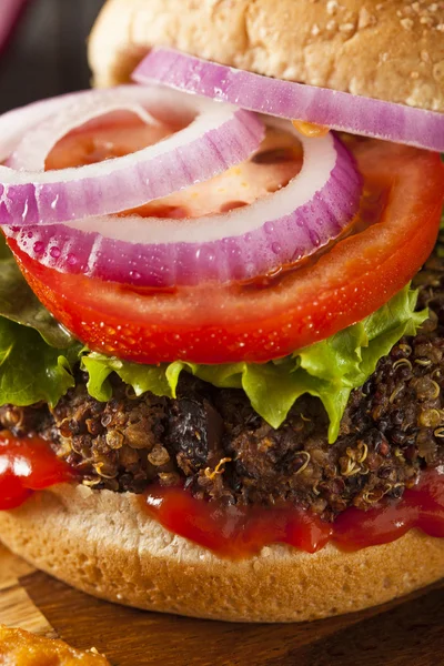 Burger házi egészséges vegetáriánus quinoa — Stock Fotó