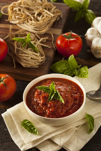 Σπιτικό κόκκινο ιταλική σάλτσα Μαρινάρα — Φωτογραφία Αρχείου
