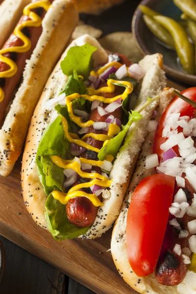 Gourmet gegrillt alle Rindfleisch hots Hunde — Stockfoto