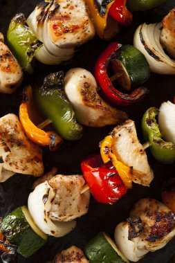 ev yapımı tavuk şiş kebap