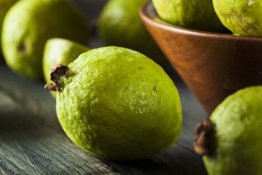 taze organik yeşil guava