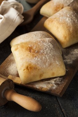 taze ev yapımı ciabatta ekmeği