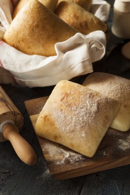 taze ev yapımı ciabatta ekmeği
