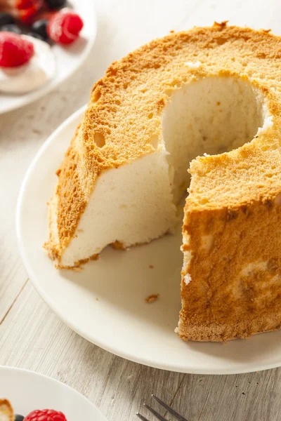 Bolo de comida anjo caseiro — Fotografia de Stock