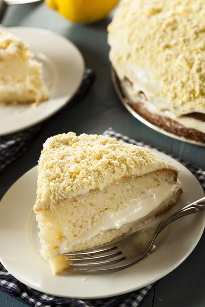 Torta al limone fatta in casa con crema glassa — Foto Stock