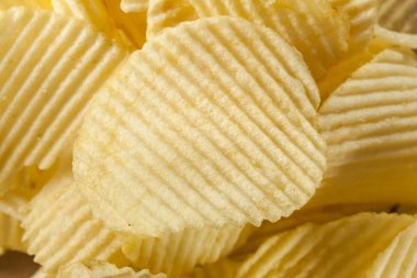 sağlıksız kırışık kesilmiş patates cipsi