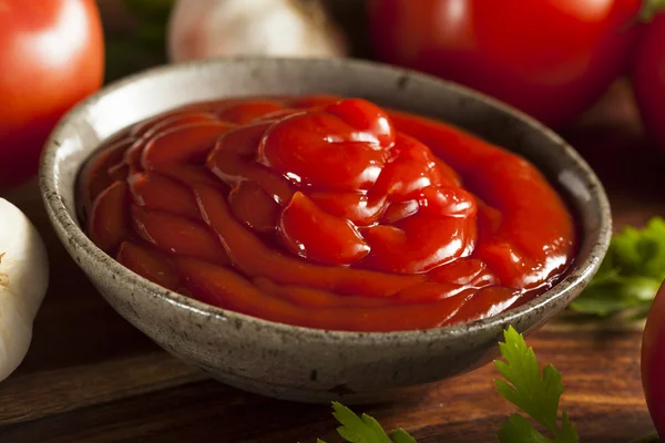 Organic Red Tomato Ketchup — Stock Photo, Image