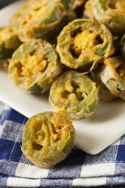 sağlıksız kızarmış jalapeno dilimleri