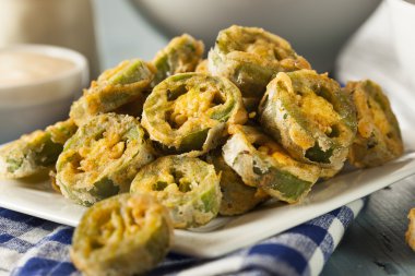 sağlıksız kızarmış jalapeno dilimleri