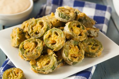 sağlıksız kızarmış jalapeno dilimleri