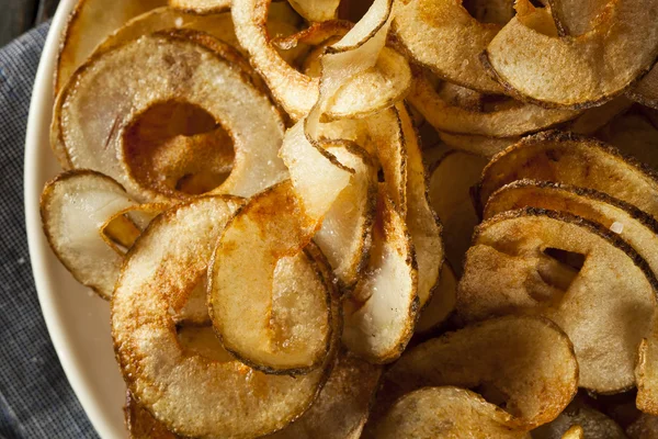 Homemade Spiral Cut Potato Chips — Stock Photo, Image